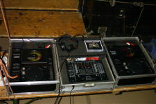 Pioneer CD - Player und Pioneer Mixer
